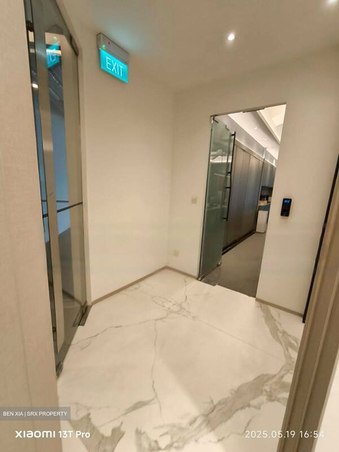Tung Centre (D1), Office #451346381